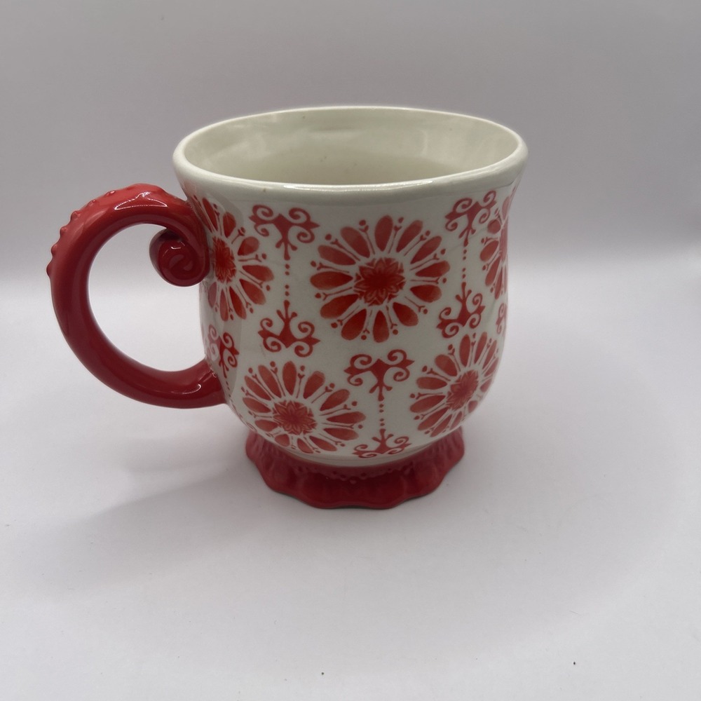 The Pioneer Woman Mug Red and White Floral Burst 16oz.